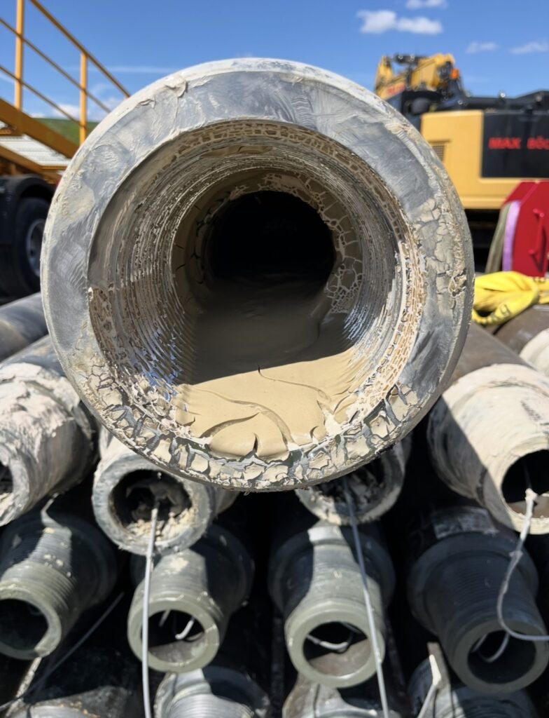 Symbolbild Kreuzungsmanagement - Verlängerungsteil einer Bohrungführung